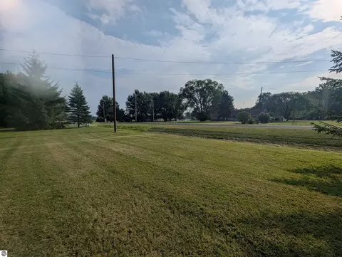 910 N Court St, Au Gres, MI 48703 photo 10