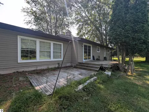 910 N Court St, Au Gres, MI 48703 photo 12