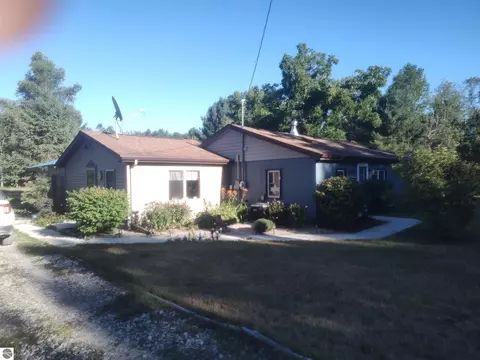 1831 Kitchen Rd, Whittemore, MI 48770