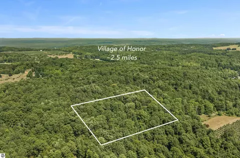 0 Gilstone Rd, Beulah, MI 49617