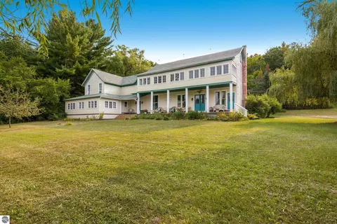 7441 First Court Ave, Gaylord, MI 49735