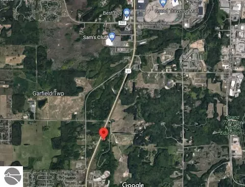 1202 N Us-31, Traverse City, MI 49685