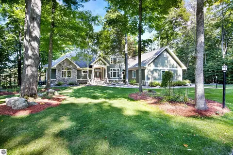 3994 Harbour Town, Bellaire, MI 49615