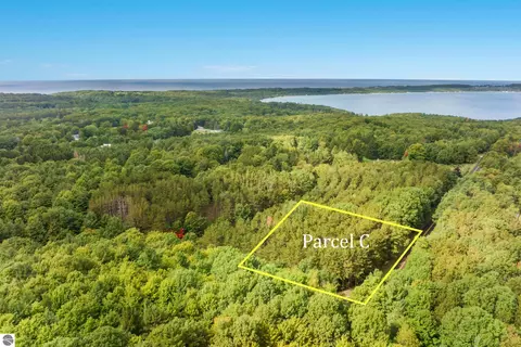 00 Pautz Rd # -C, Frankfort, MI 49635