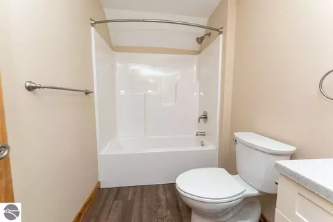 Bath - 216 W Fifth St, Clare, MI 48617 photo 8 of 9
