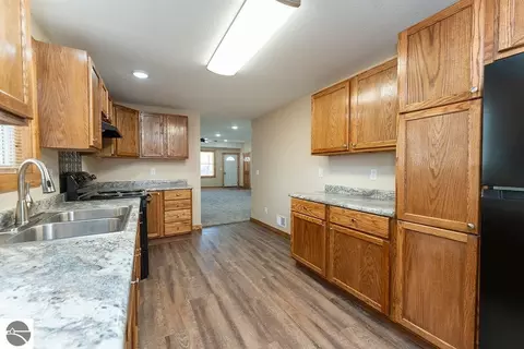 Kitchen - 216 W Fifth St, Clare, MI 48617 photo 5 of 5