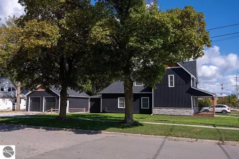 Other - 216 W Fifth St, Clare, MI 48617 photo 5 of 44