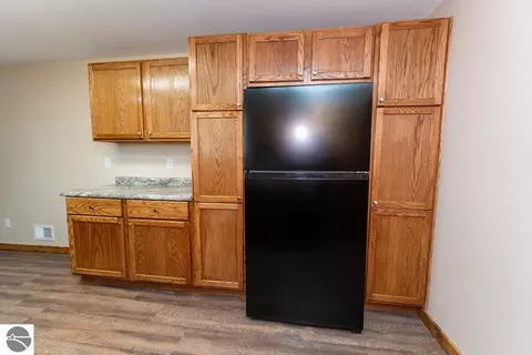 Kitchen - 216 W Fifth St, Clare, MI 48617 photo 2 of 5