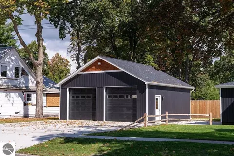 Other - 216 W Fifth St, Clare, MI 48617 photo 6 of 44