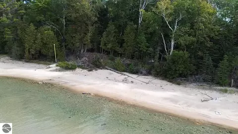 1321 Bayview Dr, Kewadin, MI 49648