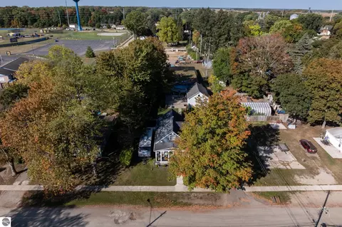 View/Area - 308 S 3rd St, Shepherd, MI 48883 photo 1 of 6