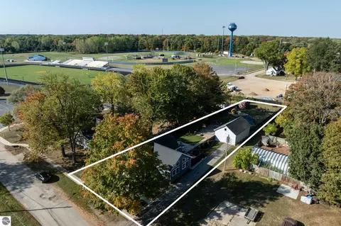 View/Area - 308 S 3rd St, Shepherd, MI 48883 photo 6 of 6