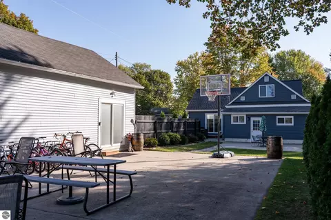Exterior - 308 S 3rd St, Shepherd, MI 48883 photo 19 of 25