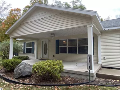 2861 E Peters Rd, Lupton, MI 48635