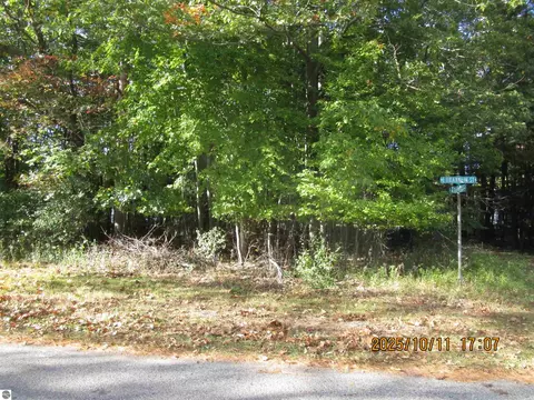 00 E Franklin St, East Tawas, MI 48730