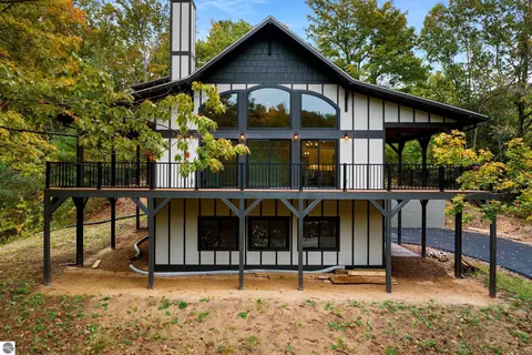 4099 S Sugar Loaf Mountain Rd, Cedar, MI 49621