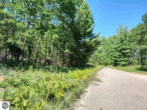 tbd N Circle E, Farwell, MI 48622