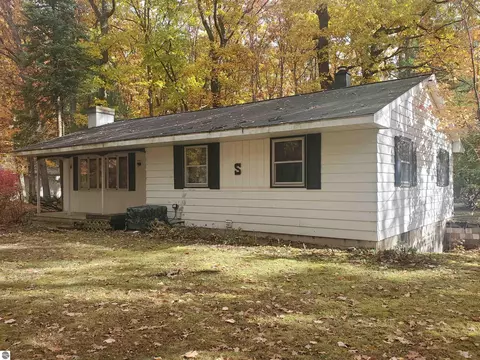 7323 Karlin Rd, Interlochen, MI 49643
