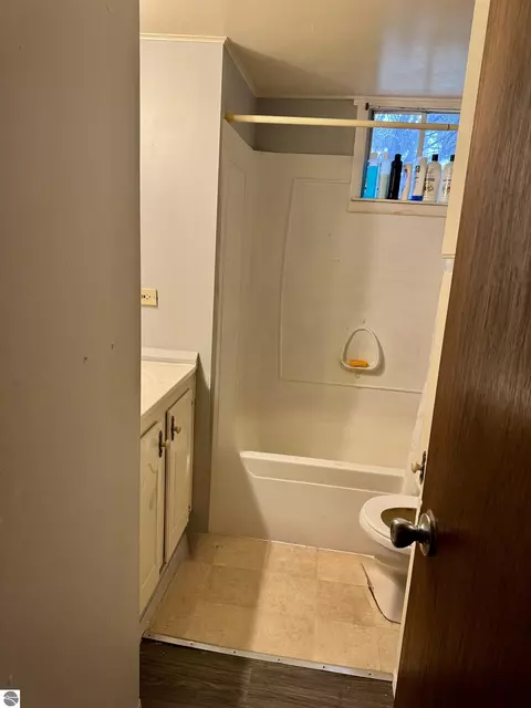 2450 Ruby St, Mount Pleasant, MI 48858 photo 7