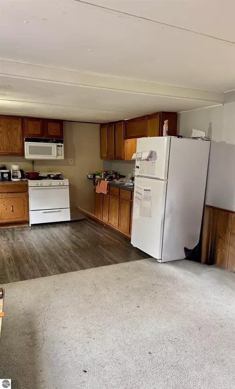 2450 Ruby St, Mount Pleasant, MI 48858 photo 5