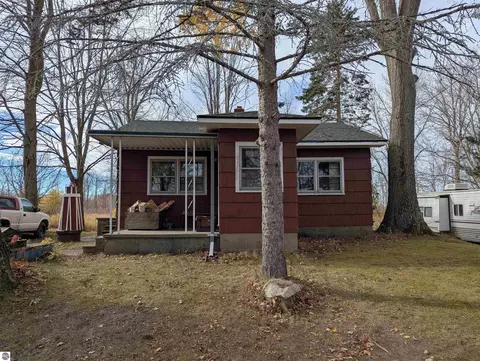 2090 Green Dr, Au Gres, MI 48703 photo 1