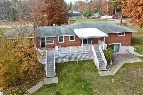 444 Wilber Rd, Tawas City, MI 48763