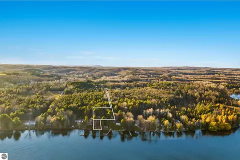 Vl S Skyline Drive, Cedar, MI 49621