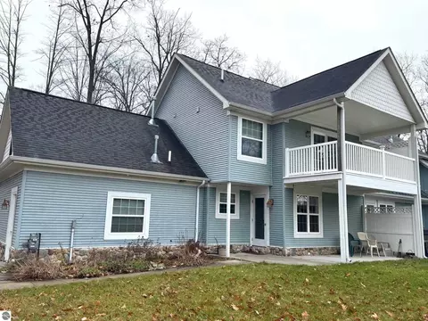 Exterior - 103 Ultra Ct, Roscommon, MI 48653 photo 1 of 7