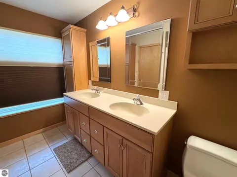 Bath - 103 Ultra Ct, Roscommon, MI 48653 photo 1 of 4