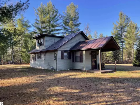 57 E Boehm Rd, West Branch, MI 48661
