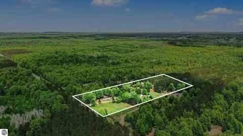 6585 Wallaker Rd, Benzonia, MI 49616