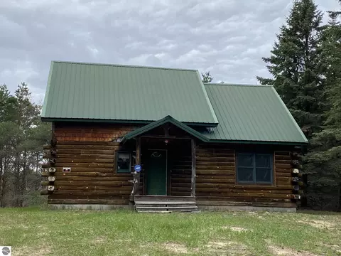 3434 E 14 Rd, Manton, MI 49663