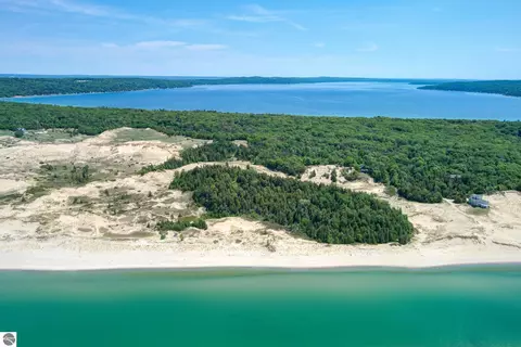 3312 Old State Rd, Frankfort, MI 49635