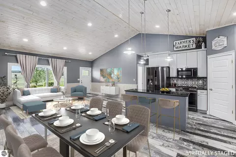 23736 110th Ave, Tustin, MI 49688