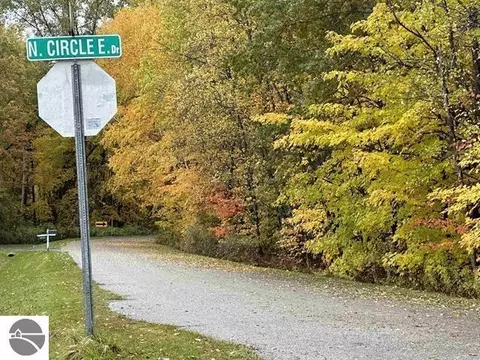 lot N Apt 6 N Cir E, Farwell, MI 48622