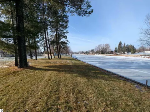 View/Area - 534 S Main St, Au Gres, MI 48703 photo 2 of 4