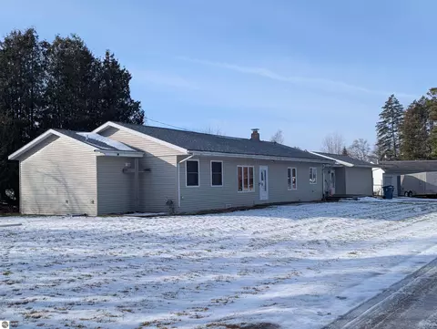 Other - 534 S Main St, Au Gres, MI 48703 photo 3 of 19