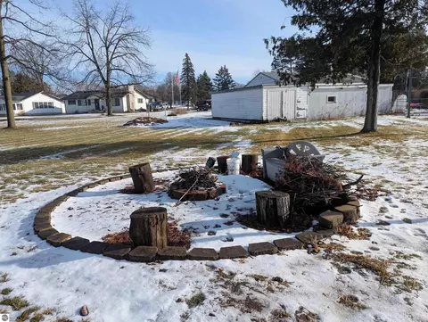 Exterior - 534 S Main St, Au Gres, MI 48703 photo 5 of 9