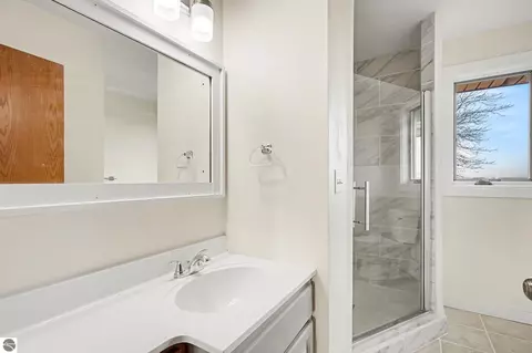 Bath - 6386 E Washington, Ithaca, MI 48847 photo 1 of 7