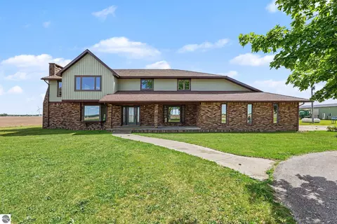 6386 E Washington, Ithaca, MI 48847
