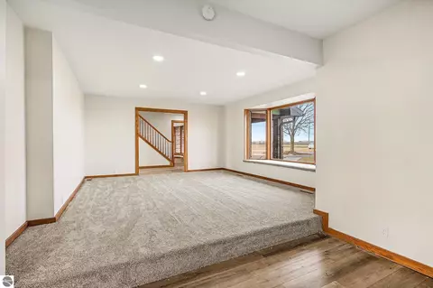 Living - 6386 E Washington, Ithaca, MI 48847 photo 2 of 2