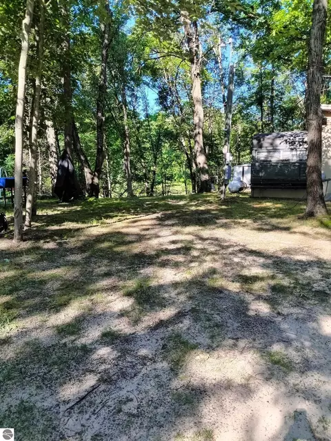 7907 W Weidman Rd, Weidman, MI 48893
