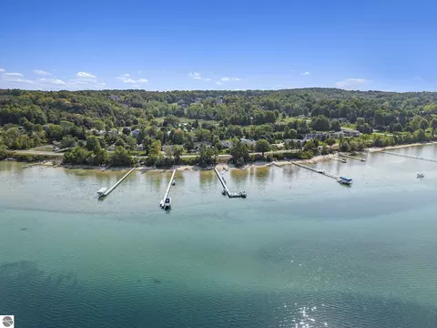 1503 Braemar Dr, Traverse City, MI 49686