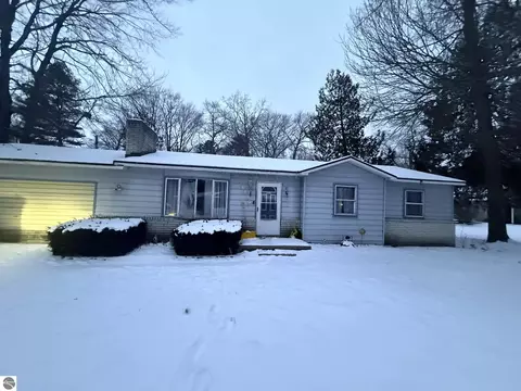 6439 Tecumseh Ave, Oscoda, MI 48750