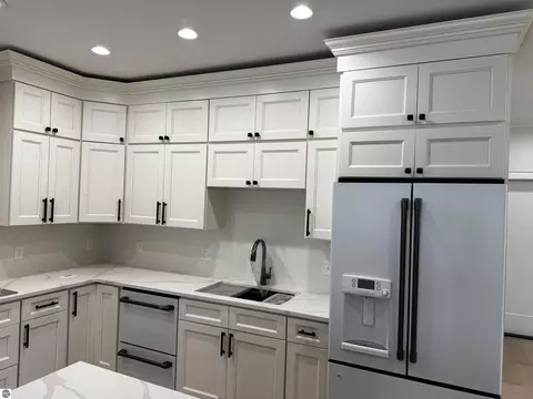 766 N Waypoint Cir, Suttons Bay, MI 49682