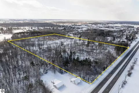 7258 E Pickard Rd, Mount Pleasant, MI 48858 photo 9