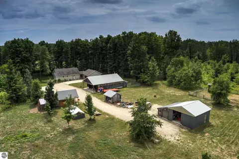 2625 Walton Rd, Kingsley, MI 49649