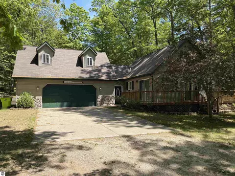 144 Garfield, Roscommon, MI 48653