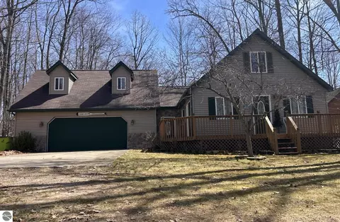 144 Garfield, Roscommon, MI 48653