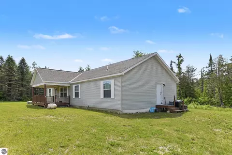 Exterior - 433 Alexander Rd, Vanderbilt, MI 49795 photo 2 of 5